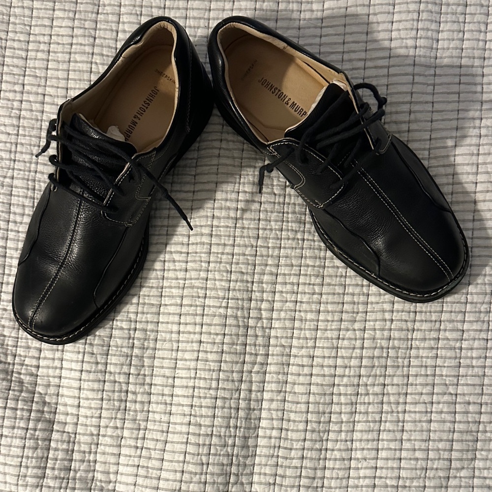Johnston & Murphy Black Sheepskin Leather Oxfords